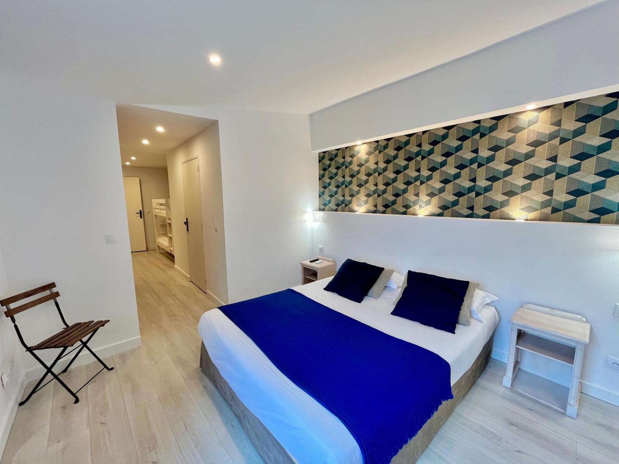 De Flore Hotel 3*